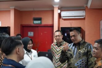 TRANSFORMASI LAYANAN PELANGGAN - PLN Icon Plus turut mengembangkan transformasi layanan pelanggan melalui implementasi New Aplikasi Pelayanan Pelanggan Terpusat (AP2T) Wave 4 di Jawa Tengah dan Yogyakarta.