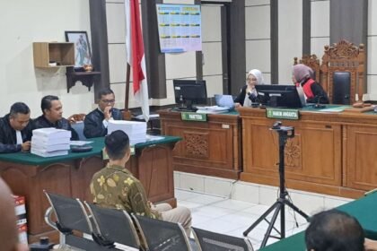 DITUNTUT BERALAH: Bupati Cilacap nonaktif Syamsul Auliya Rachman dituntut bersalah dalam sidang tuntutan di Pengadilan Tipikor Semarang, Selasa (29/9/2026). (bae)