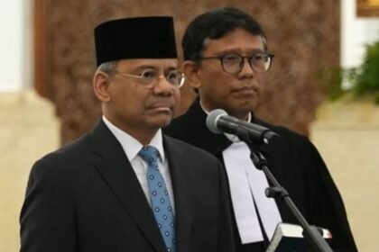 MENKEU BARU - Presiden Prabowo Subianto melakukan reshuffle kabinet lagi. Prabowo melantik Suahasil Nazara sebagai Menteri Keuangan (Menkeu) menggantikan Purbaya Yudhi Sadewa, Senin (14/9/2026).