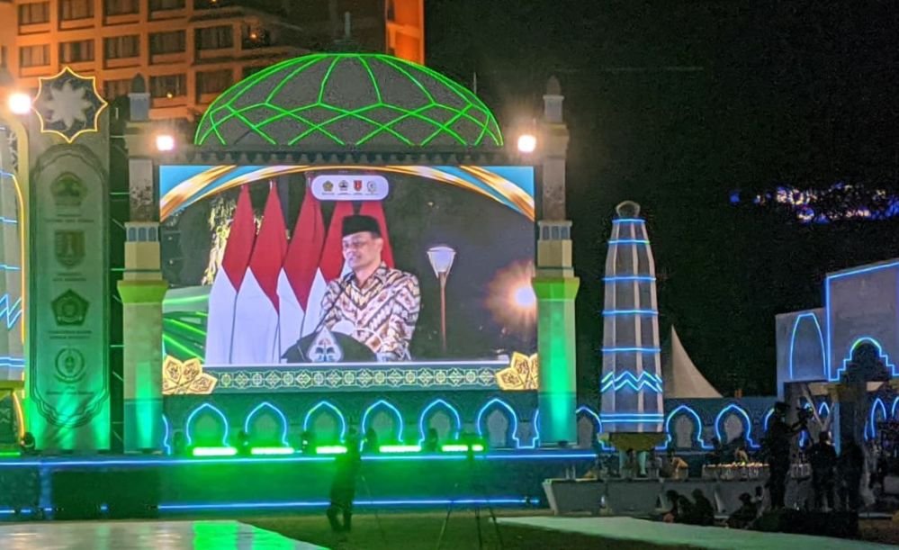 Gubernur Jateng, Ahmad Luthfi memberi sambutan saat penutupan penutupan MTQ Nasional ke-31, Sabtu (19/9/2026). (dul)