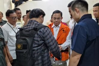 DIVONIS BERSALAH: Bupati Pati nonaktif, Sudewo (rompi orange) divonis bersalah dalam sidang di Pengadilan Tipikor Semarang, Rabu (21/10/2026). (bae)