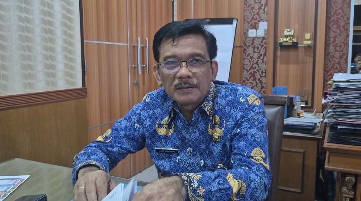 Kepala Dinas Pemberdayaan Masyarakat, Desa, Kependudukan, dan Pencatatan Sipil (Dispermadesdukcapil) Jawa Tengah, Nadi Santoso, saat ditemui di kantornya, Kamis (29/10/2026). (dul)