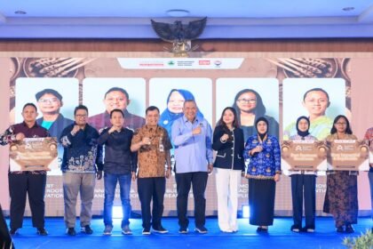 MESIN EKONOMI DESA - Pangan lokal menyimpan potensi ekonomi besar. Melalui Lumbung Karya Indonesia, IPDA ingin pangan lokal jadi mesin ekonomi desa.