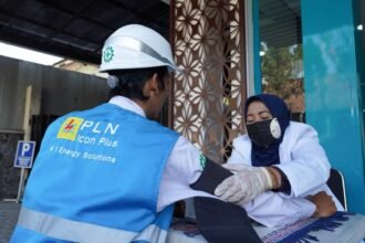 DAILY HEALTH CHECKING - PLN Icon Plus SBU Regional Jawa Bagian Tengah menghadirkan pemeriksaan kesehatan rutin untuk membantu personel mendapatkan gambaran mengenai kondisi fisiknya sebelum menjalankan aktivitas.