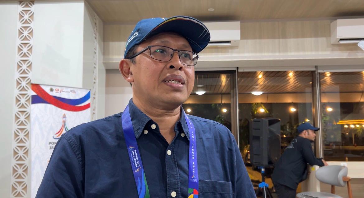 Ketua Seksi Kesehatan PB Porprov Jateng, Elhamangto Zuhdan, saat memberi keterangan kepada awak media, Kamis (29/10/2026). (dul)