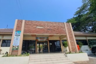 SEKOLAH SEPI: SDN Ngaliyan 4 Semarang sepi karena mayoritas siswanya belajar daring atau tidak ke sekolah pada Jumat (2/10/2026). (bae)