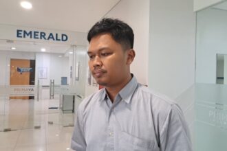 SAMPAIKAN KETERANGAN - Muhammad Zainudin selaku Wakil Ketua Panitia Porprov Cabor Pencak Silat menjelaskan duduk perkara cedera atlet Semarang, Rabu (28/10/2026). (bae)