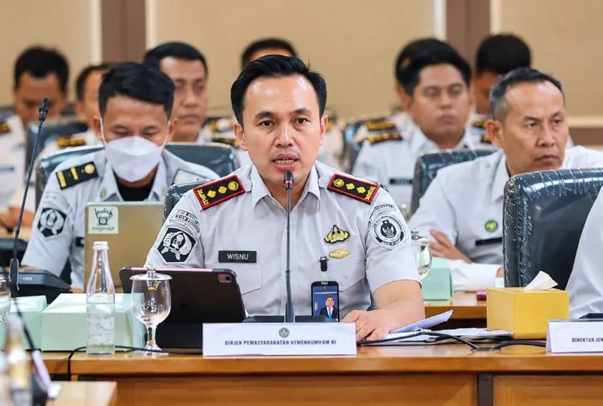 Mantan Kalapas Kelas IIA Cibinong, Wisnu Hani Putranto dipecat dari ASN.
